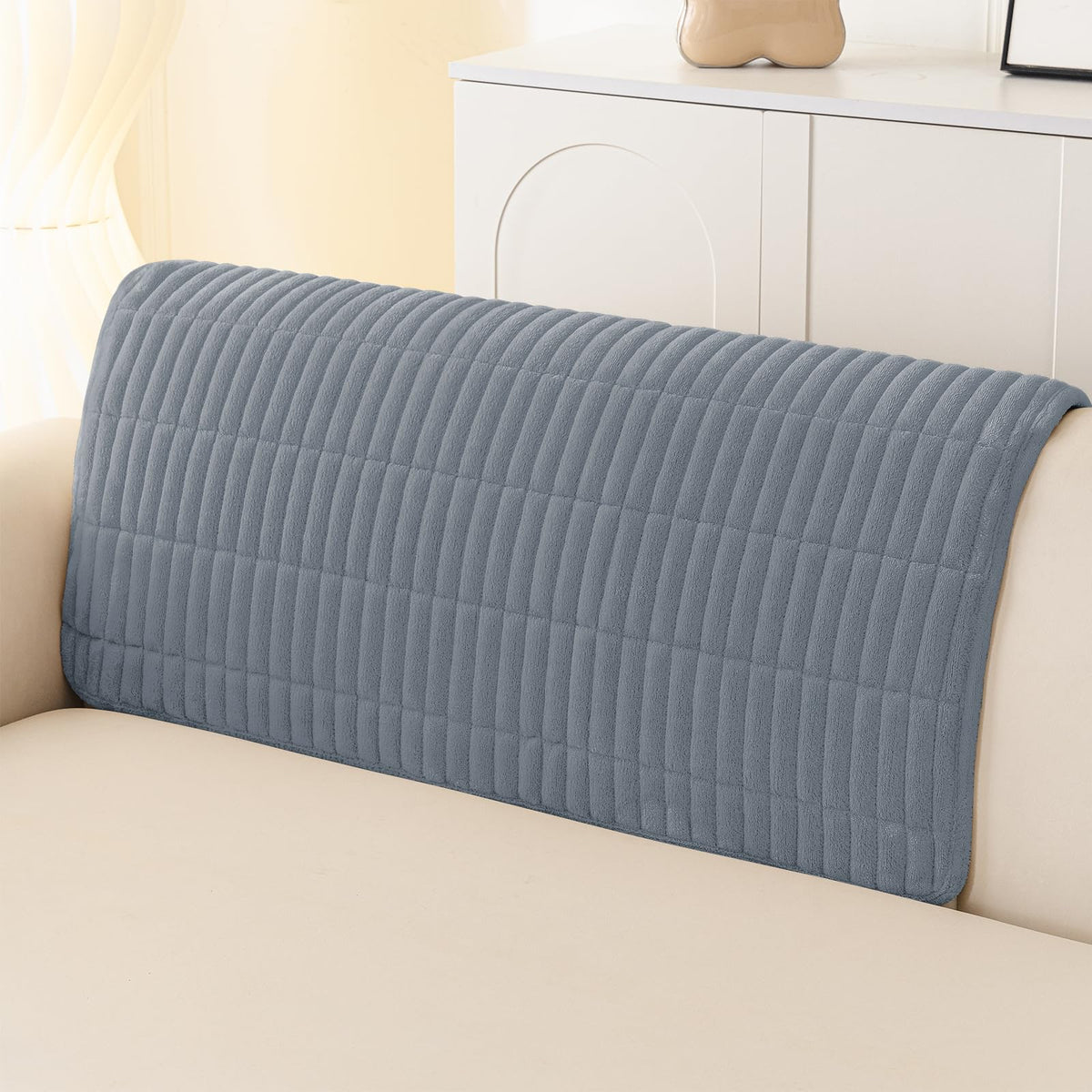 Smiry Couch Covers for Dogs, Non Slip Plush Washable Sofa Cover for Pets