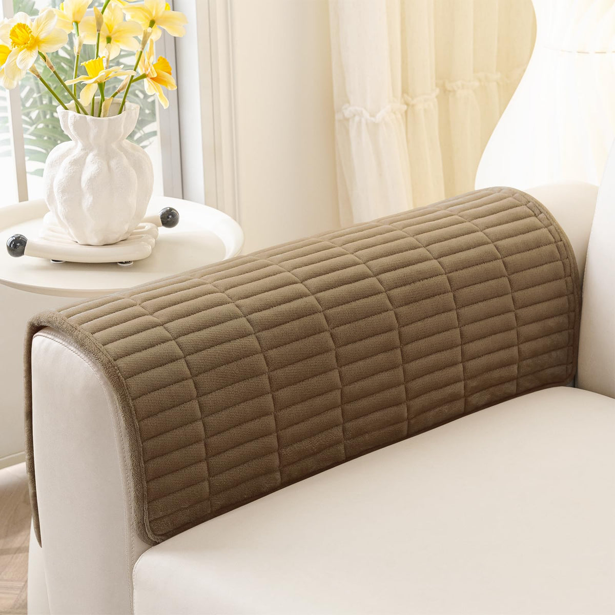 Smiry Couch Covers for Dogs, Non Slip Plush Washable Sofa Cover for Pets