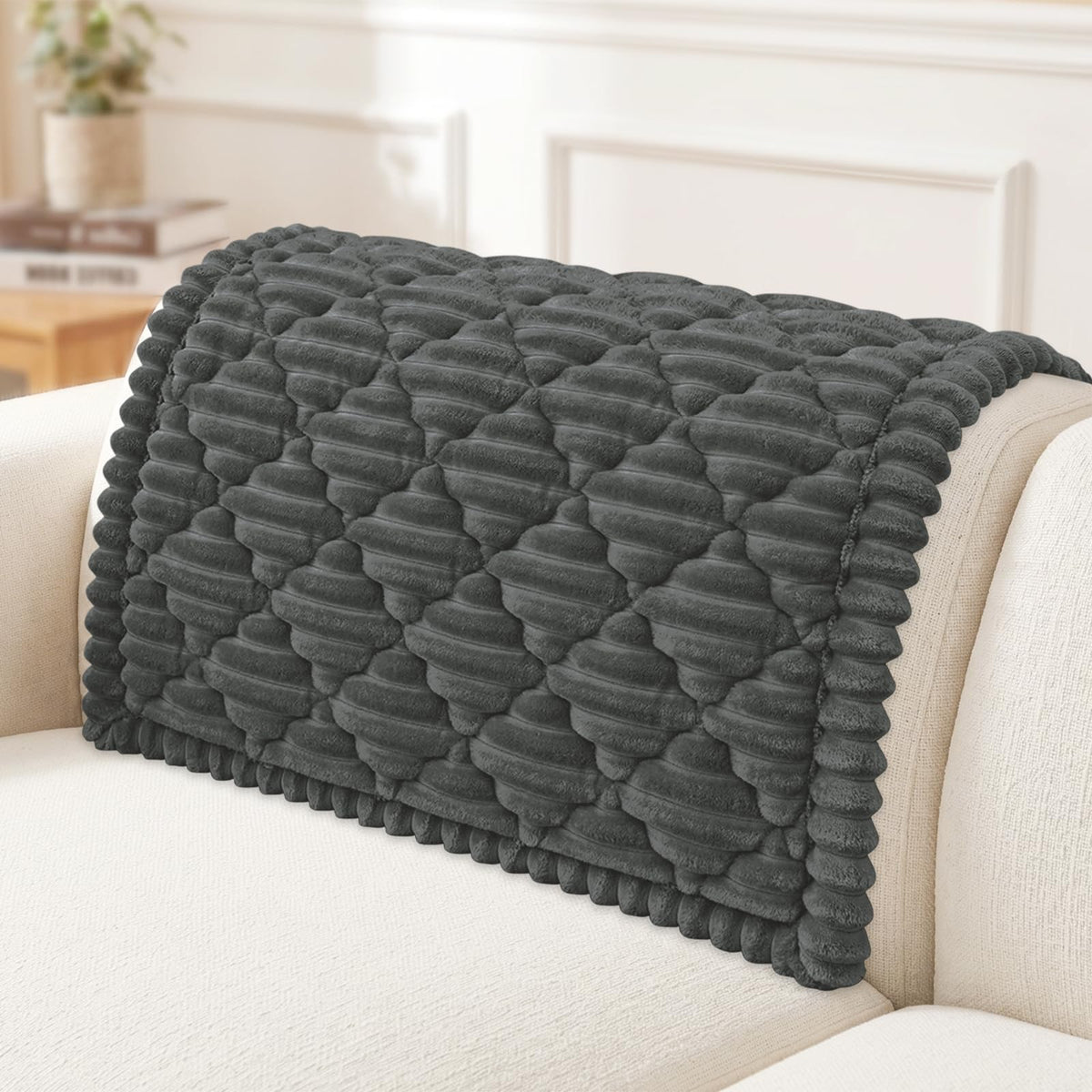 Smiry Couch Cover for Dogs Washable, Non Slip Fuzzy Pet Sofa Protector