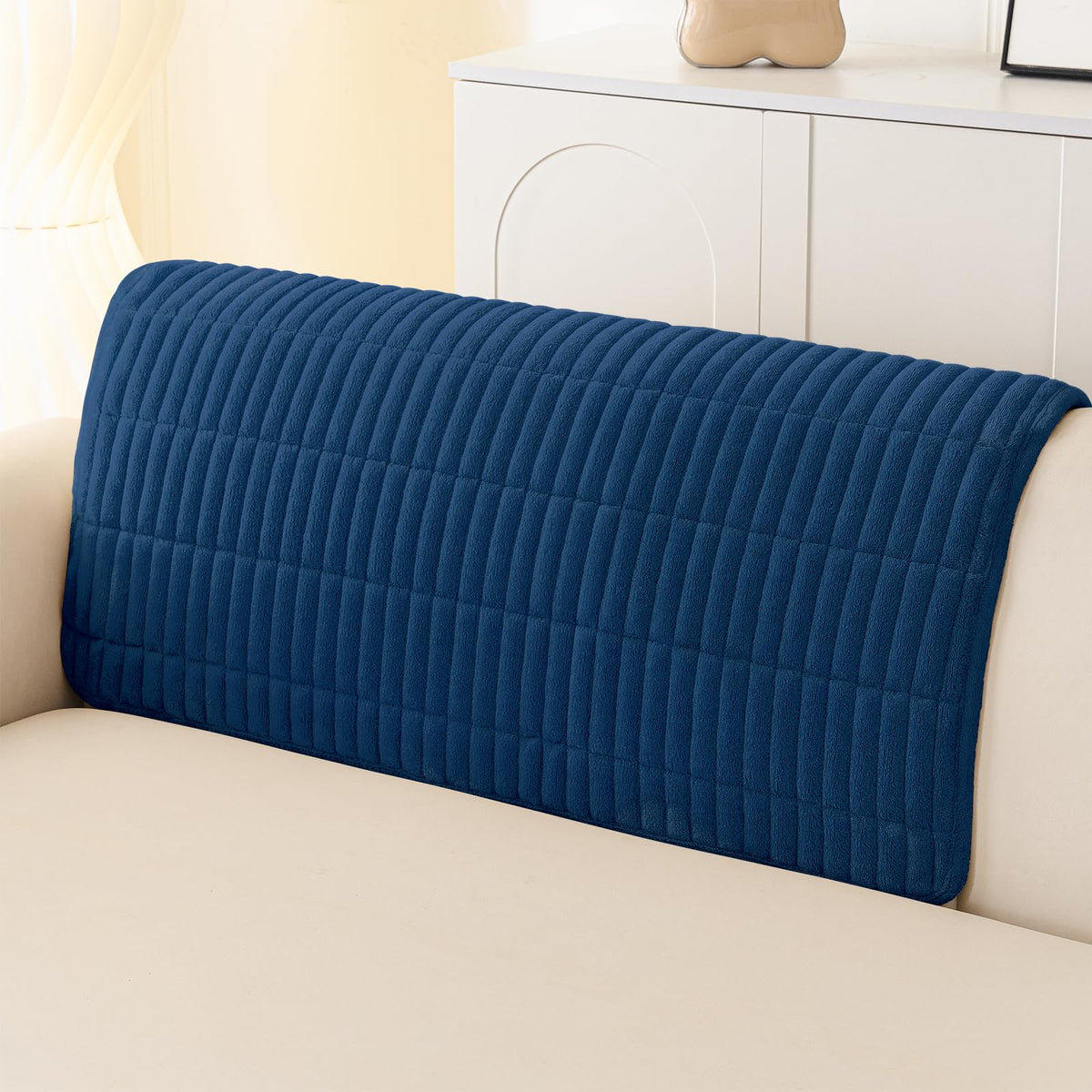 Smiry Couch Covers for Dogs, Non Slip Plush Washable Sofa Cover for Pets