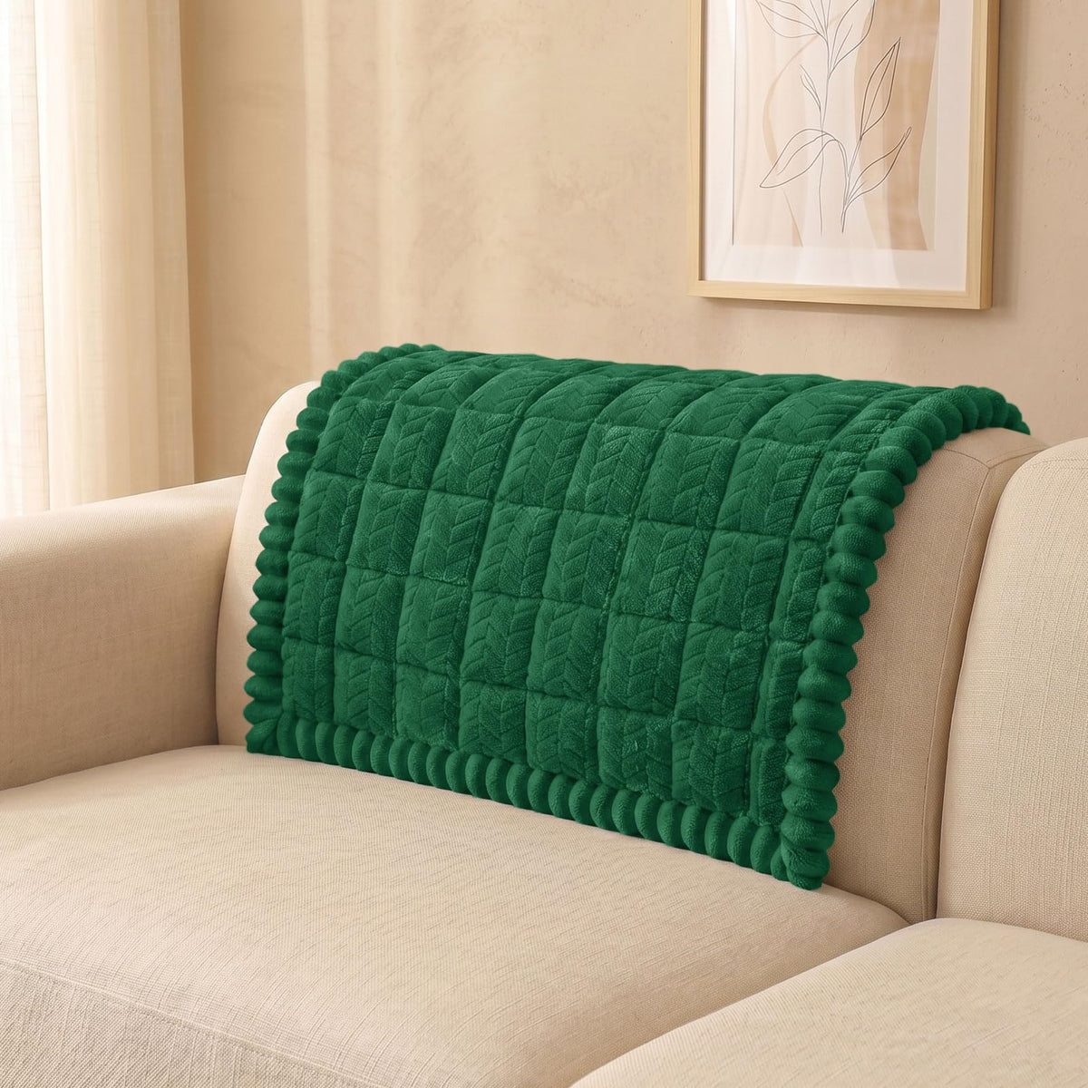 Smiry Couch Cover for Dogs, Non Slip Fuzzy Pet Sofa Covers Washable