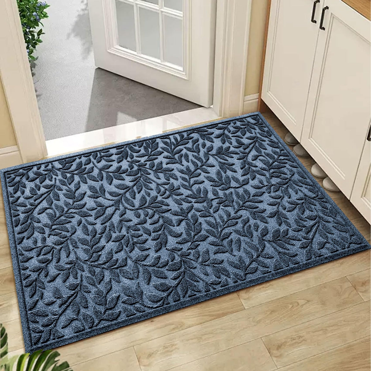 Bulijojo Sturdy Front Entrance Doormats,Durable Heavy Duty Welcome Mat,Thick Absorbent Natural Rubber Non Slip Mat,Easy Clean Entryway Mat 17x30 Inch Leaves Green