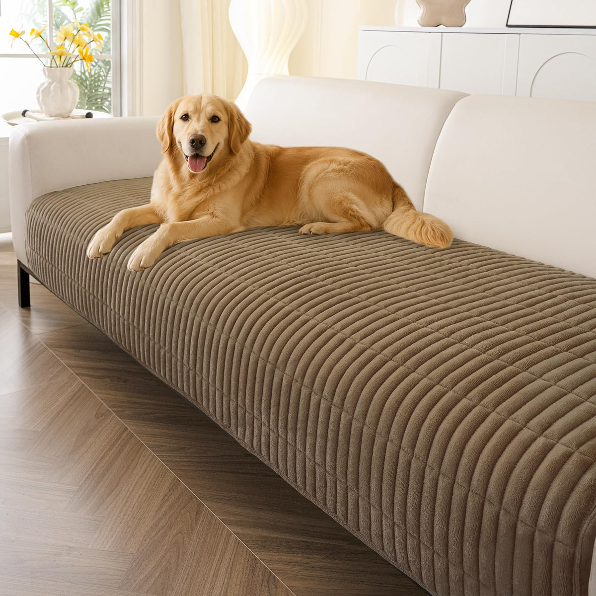 Smiry Couch Covers for Dogs, Non Slip Plush Washable Sofa Cover for Pets