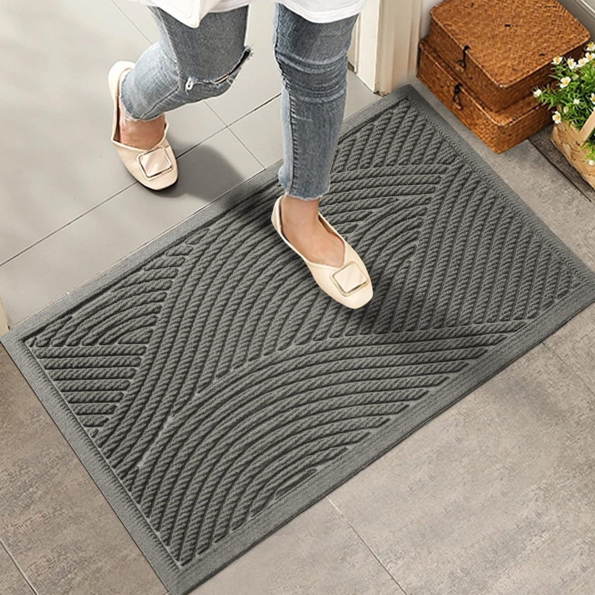 HIYARD Sturdy Front Door Mat, Absorbent Muddy Dirt Resist Welcome Door Mats Outdoor Indoor, Stain and Fade Resistant, Non-Slip Backing Entry Mat Low Profile Doormat for Entryway, 29×17, Beige