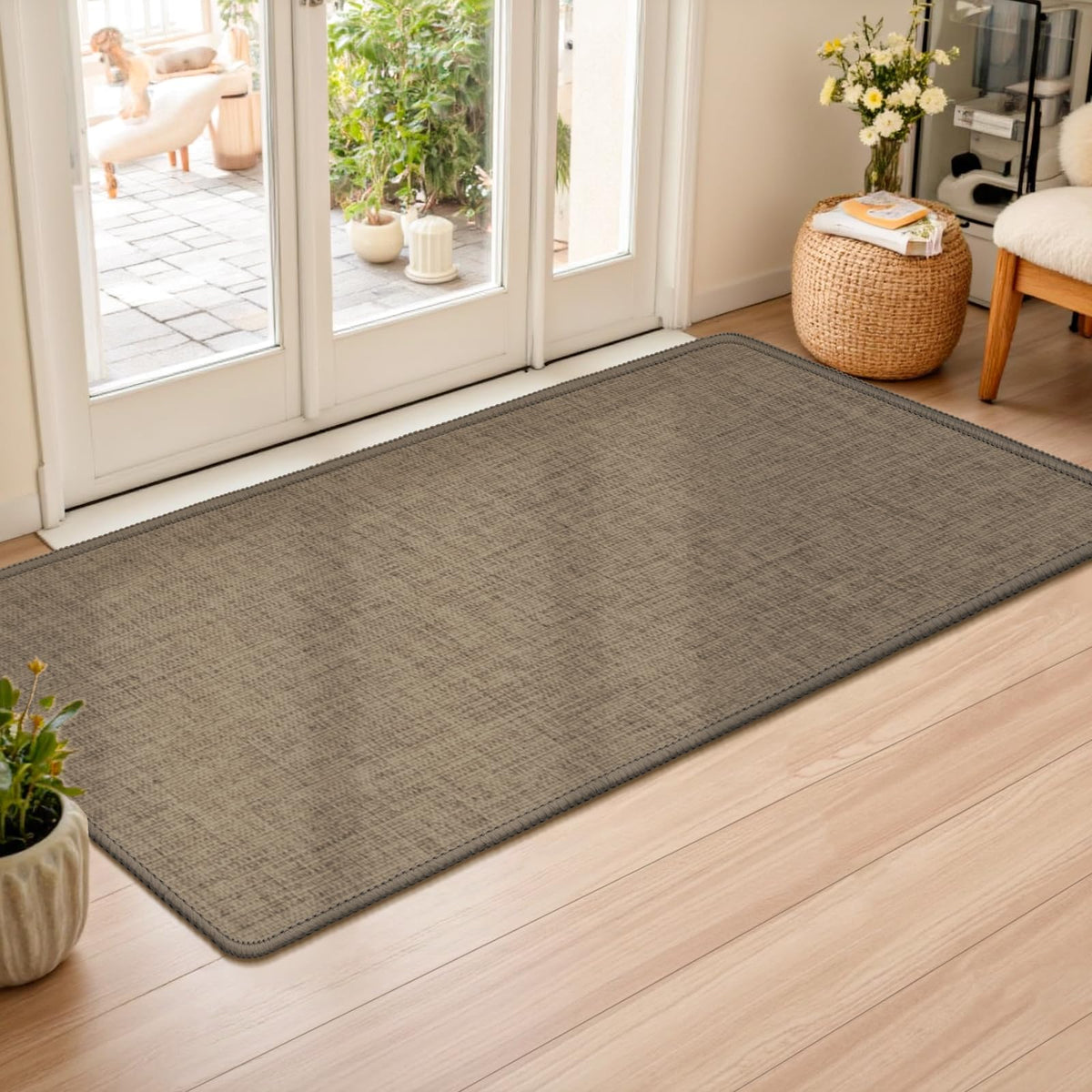LEKEEPGO Ultra Thin Indoor Door Mat 17"x29", Non Slip Door Mat, Khaki