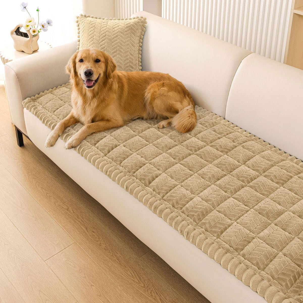 Smiry Couch Cover for Dogs, Non Slip Fuzzy Pet Sofa Covers Washable