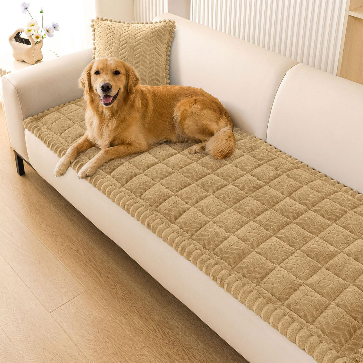 Smiry Couch Cover for Dogs, Non Slip Fuzzy Pet Sofa Covers Washable