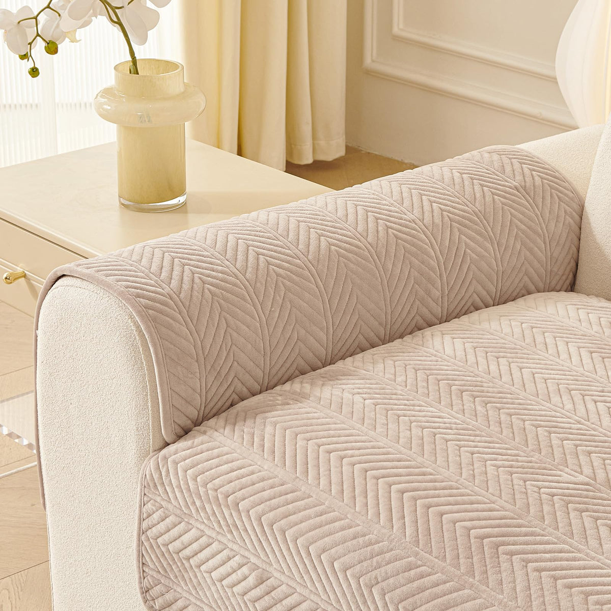 Couch Covers for Sofa, Funny Fuzzy Couch Cover for Dog, Sofa Covers for Pets Washable, Herringbone Sofa Slipcovers for Sectional, Non Slip Furniture Protector(1PC,Beige White,36"×71")