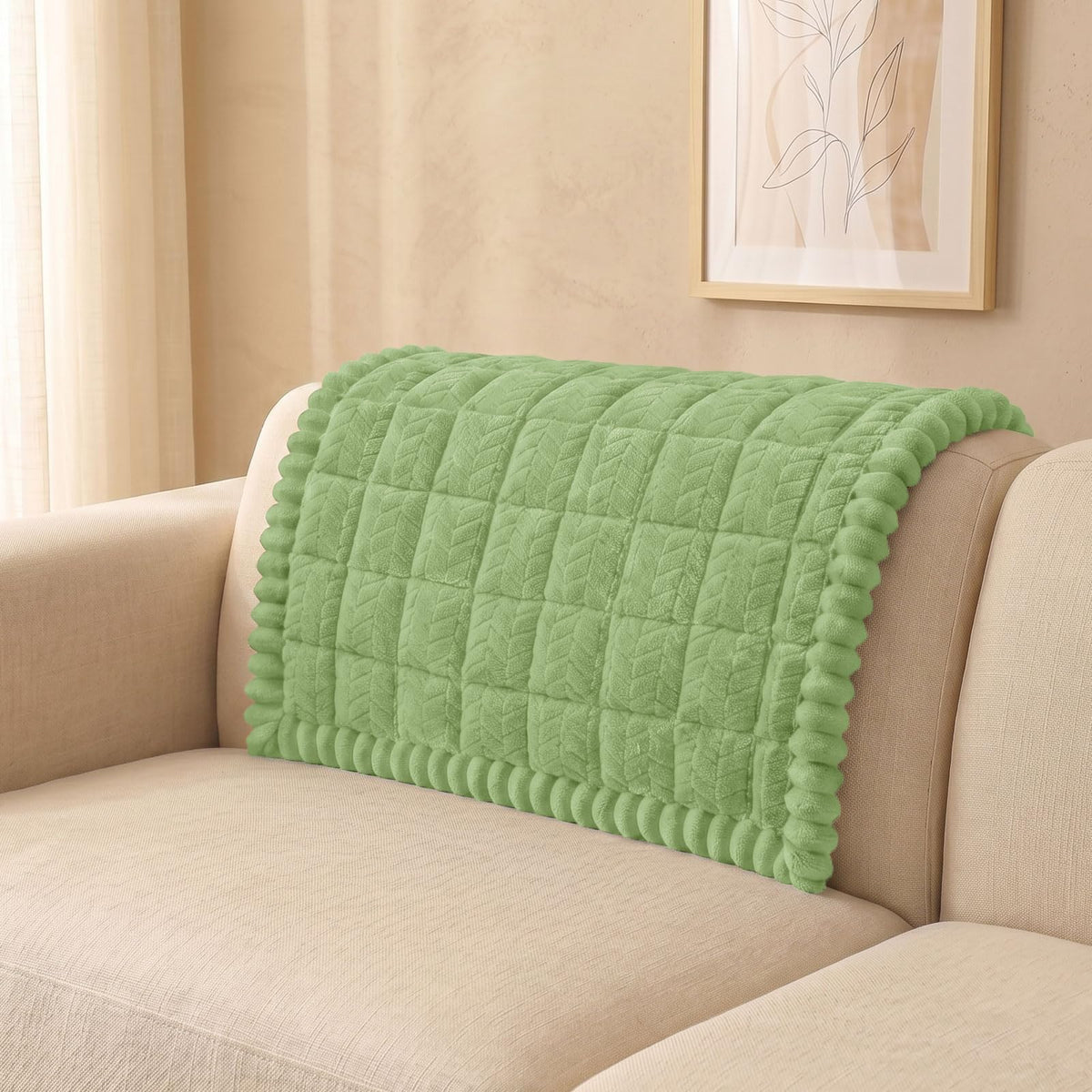Smiry Couch Cover for Dogs, Non Slip Fuzzy Pet Sofa Covers Washable
